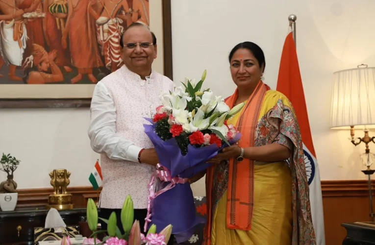 Who is Rekha Gupta, and why did the BJP select her as the Chief Minister of Delhi?